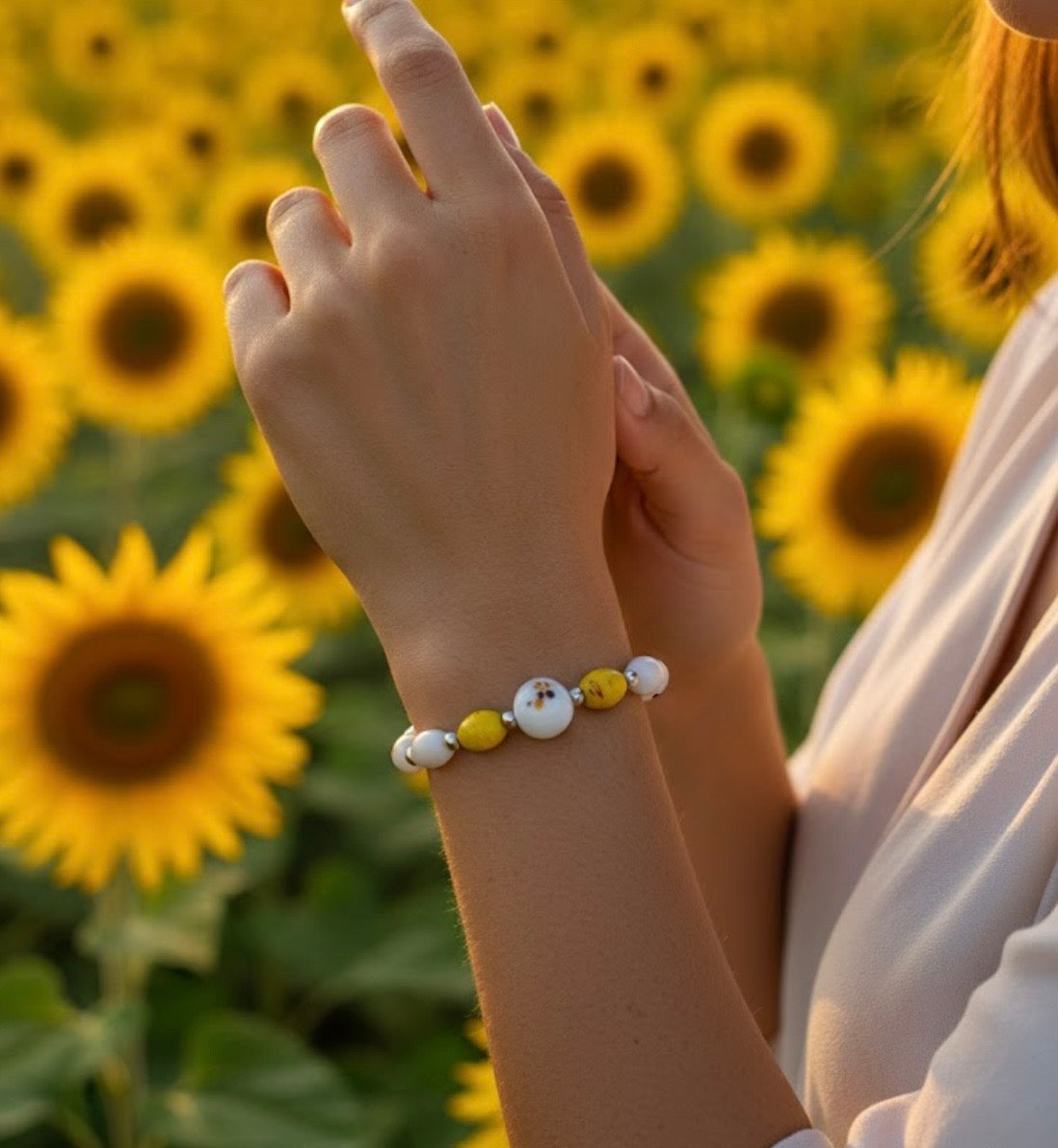 Handmade - Yellow and White Beaded Stretch Bracelet