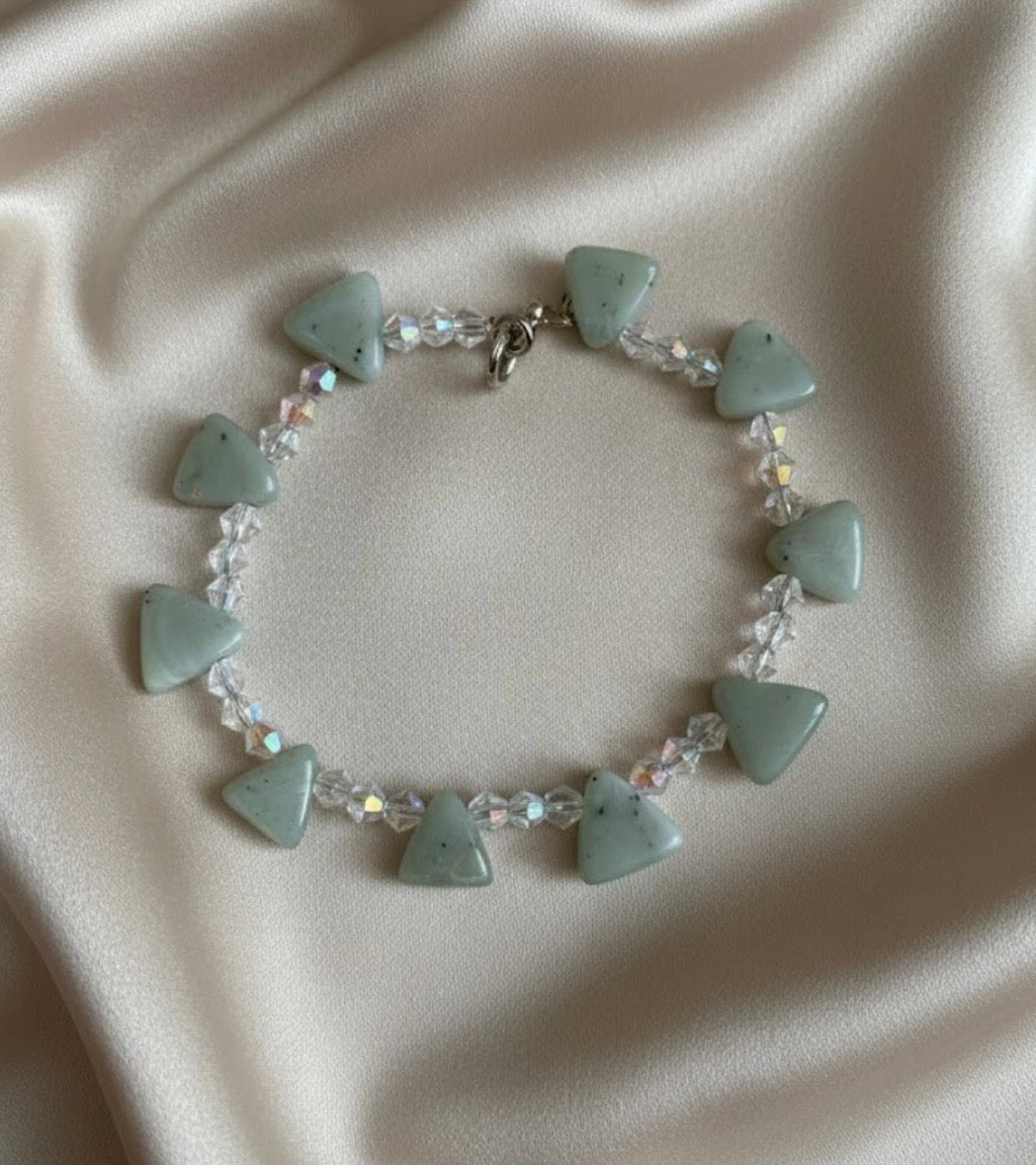 Handmade Green Beaded Bracelet with Faceted Spacer Beads