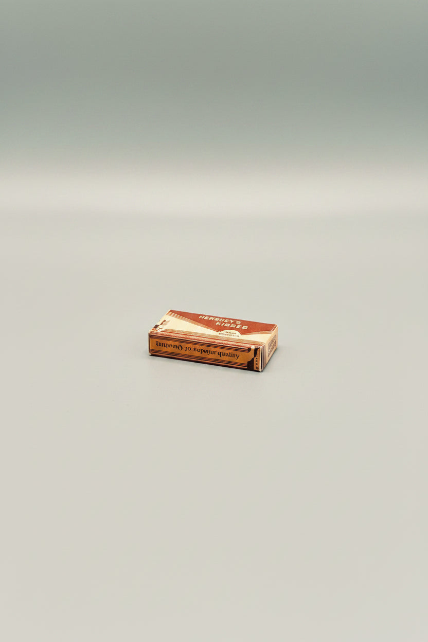 Mini Brands - ZURU - Miniature - Hershey's Kisses Milk Chocolate