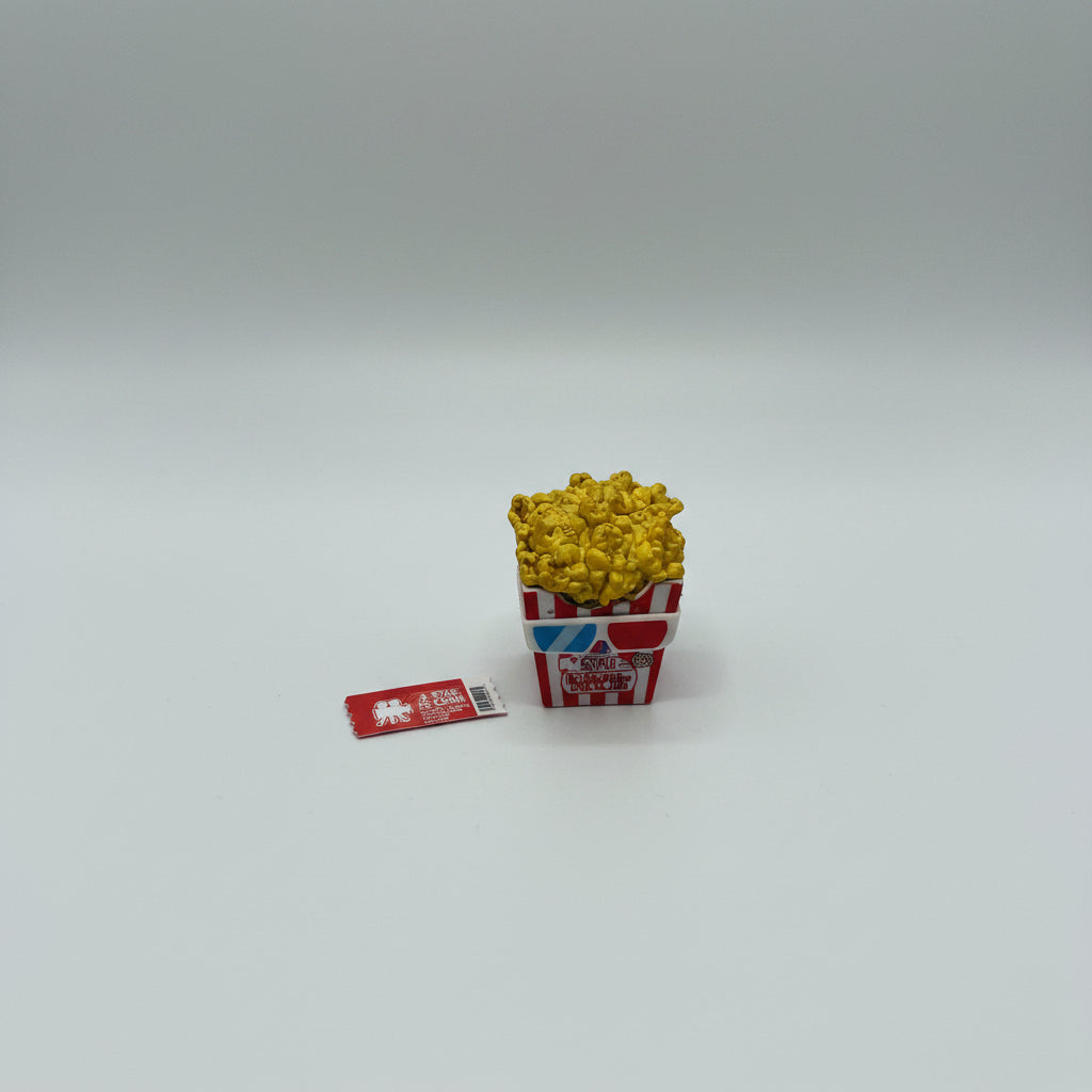 Mini Brands - ZURU - Miniature - Movie Magic Popcorn - with "A Star Is Corn" ticket