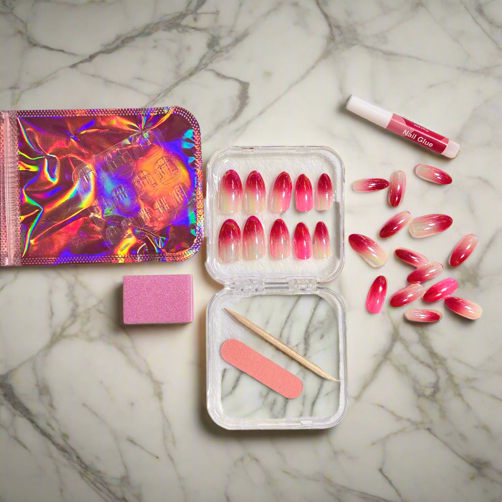 Press on Nails - Instant Glam Scarlet Ombre - Short Oval