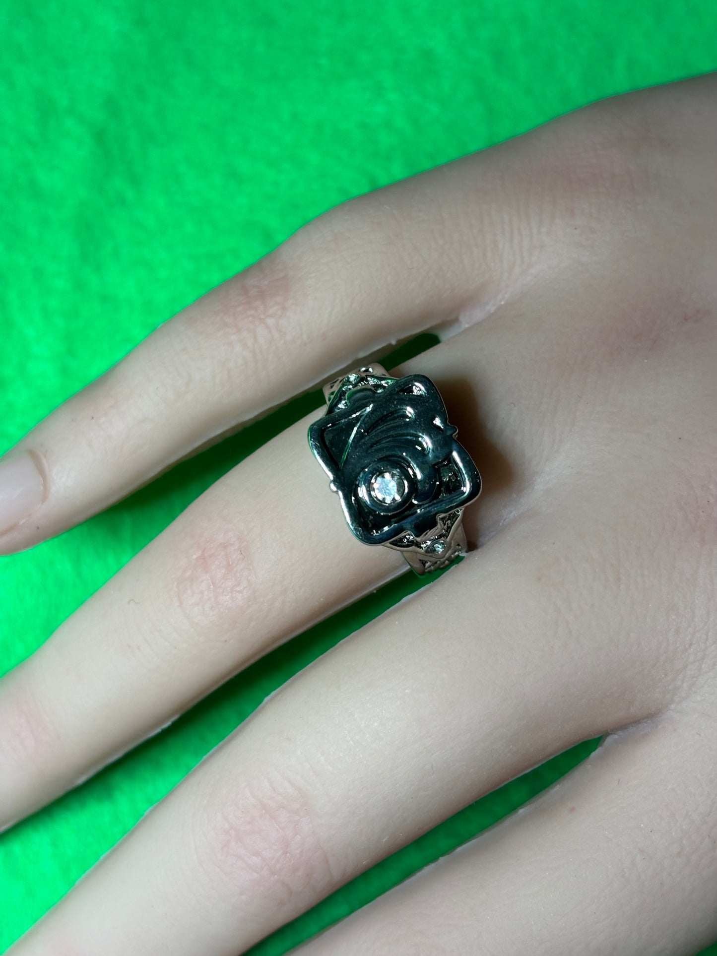 Ring - Size 8 - Silvertone Poison Ring