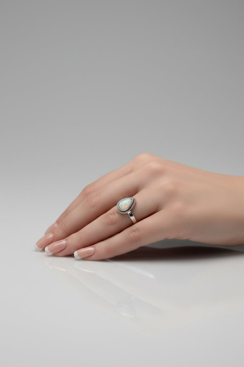 Ring - Vintage Style - Teardrop Opal in Sterling Silver - Size 6