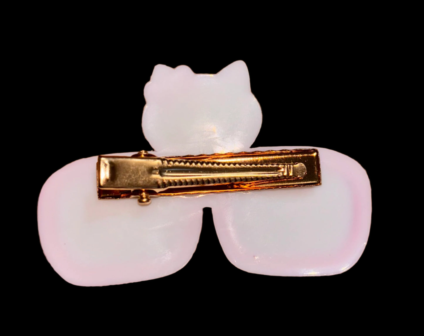 Hair Clip - Hello Kitty sitting on Glasses