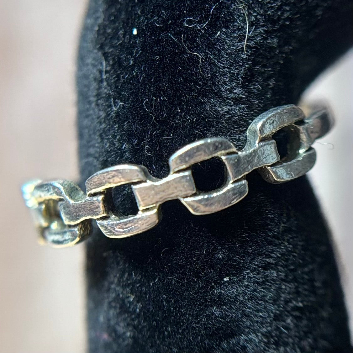 Ring size 5.5 - Silver chain Link Design