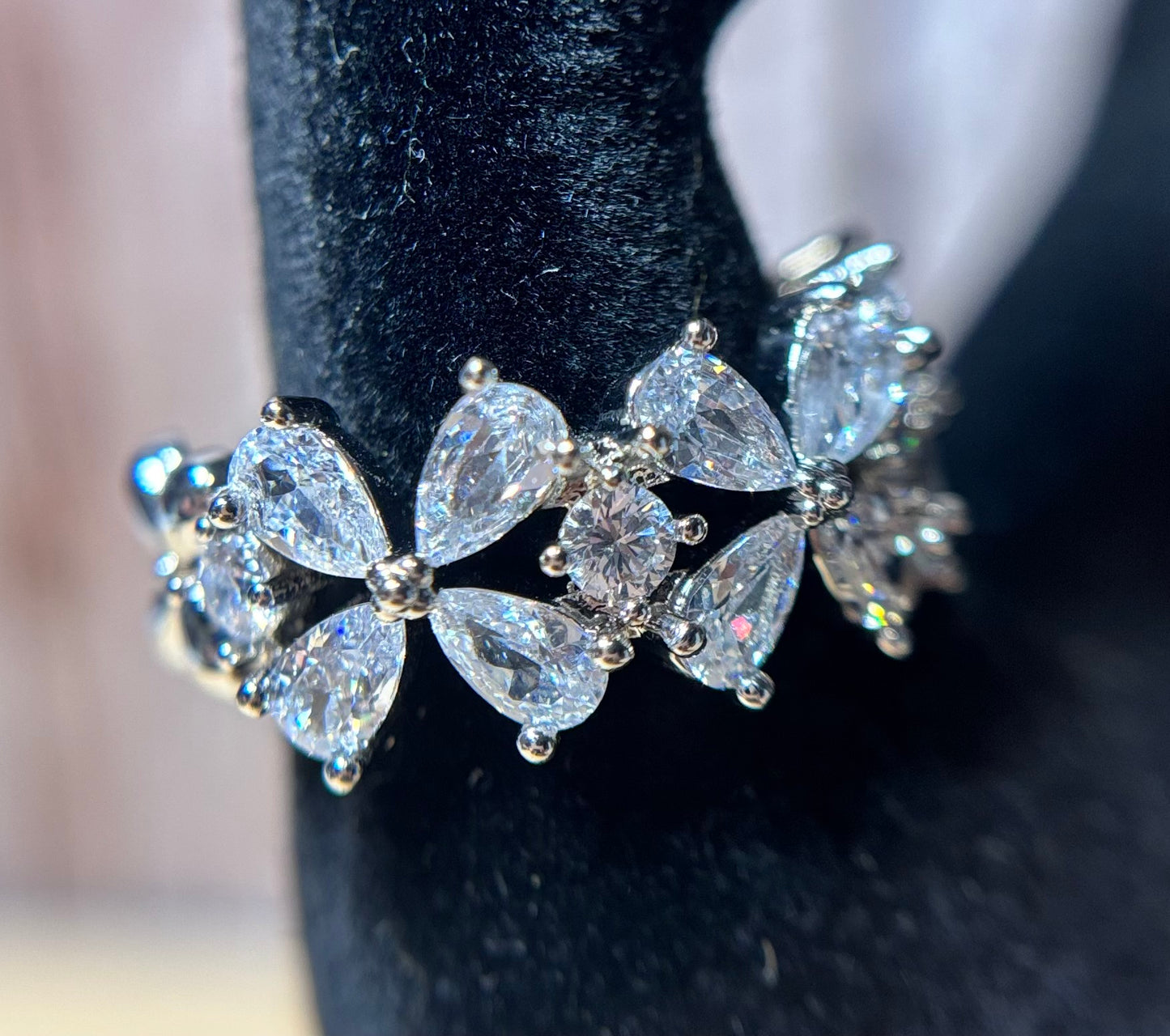 Ring Size 8 - 4 Leaf Clover Ring