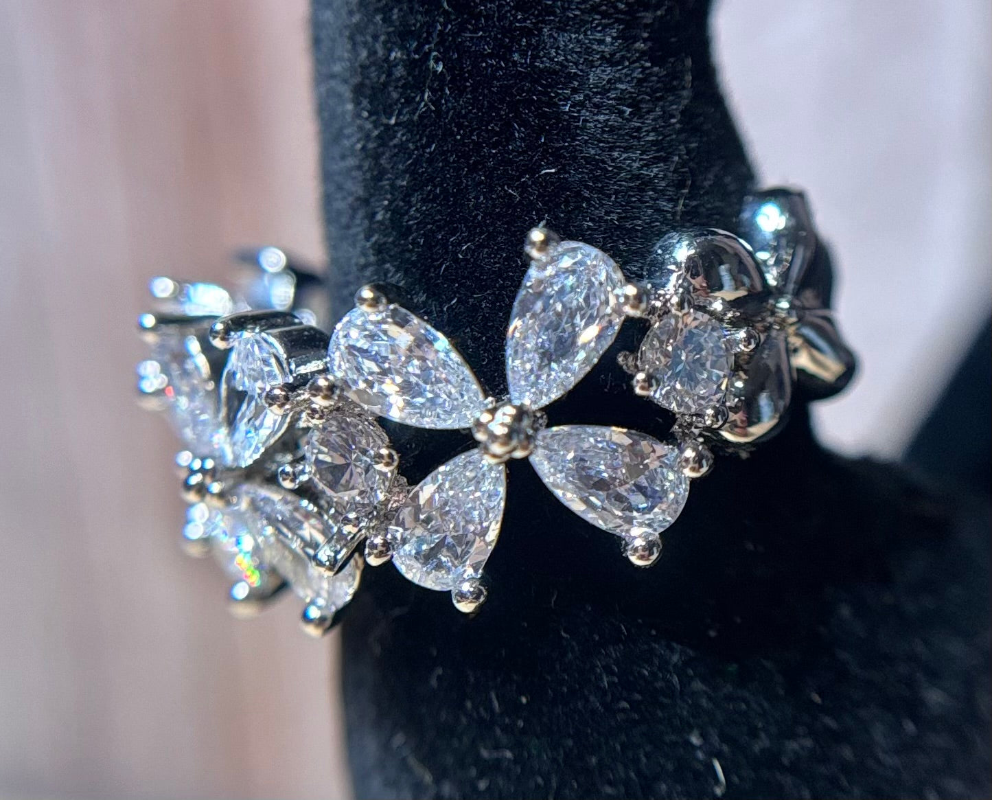 Ring Size 8 - 4 Leaf Clover Ring