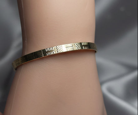 Bracelet - Gold Tone Textured Geometric Pattern