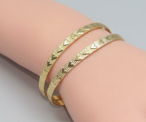 Bracelet - Hearts Bangle Gold Tone