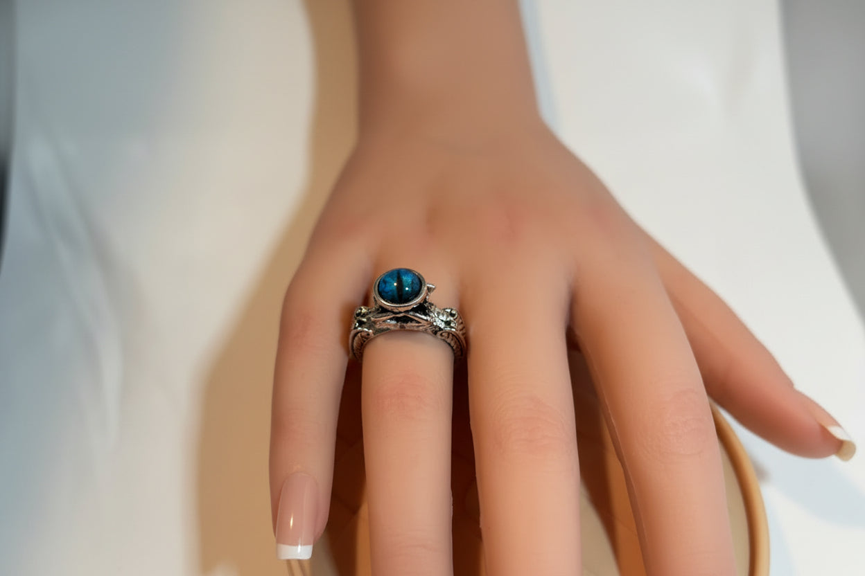 Ring - Open Ended - Blue "Evil Eye" or Dragon's Eye - Size 8