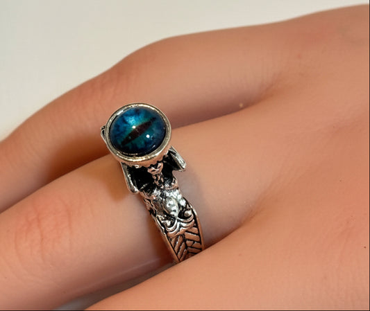 Ring - Open Ended - Blue "Evil Eye" or Dragon's Eye - Size 8