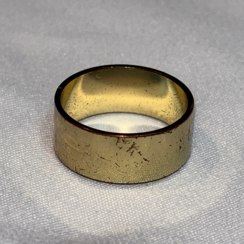 Ring - Vintage - Gold Tone - Band - Size 7.5