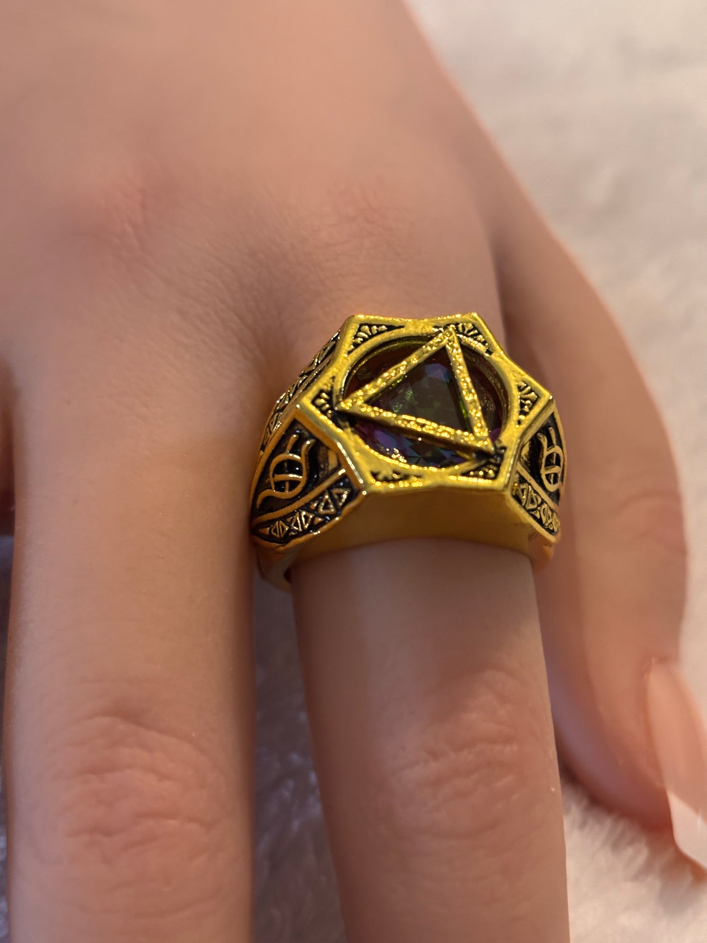 Ring -  Hexagram Adorn with Zircon Mosaic Details - Size 10 - # 1060