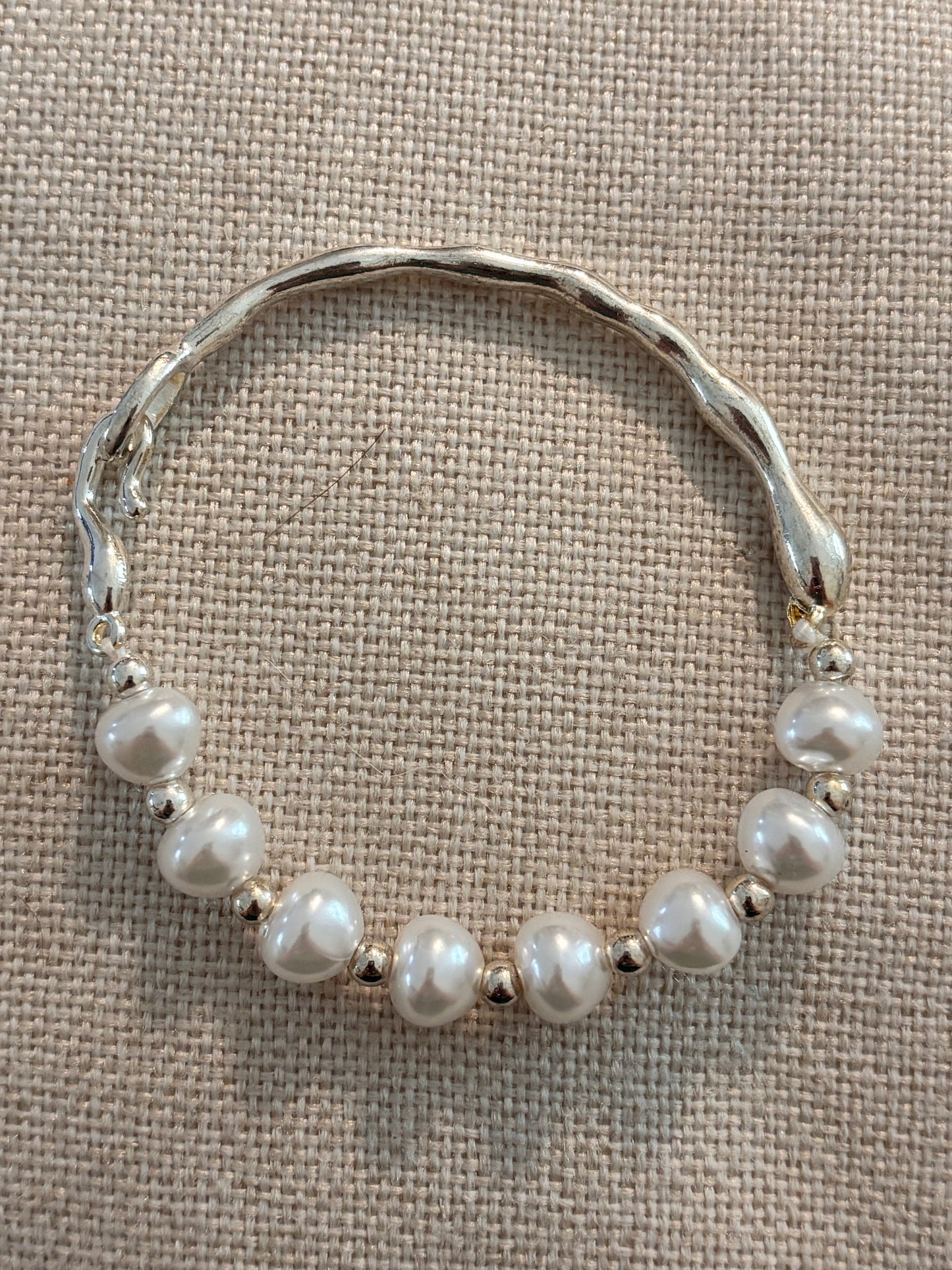 Vintage - Sterling Silver Freshwater Pearl Station Bracelet