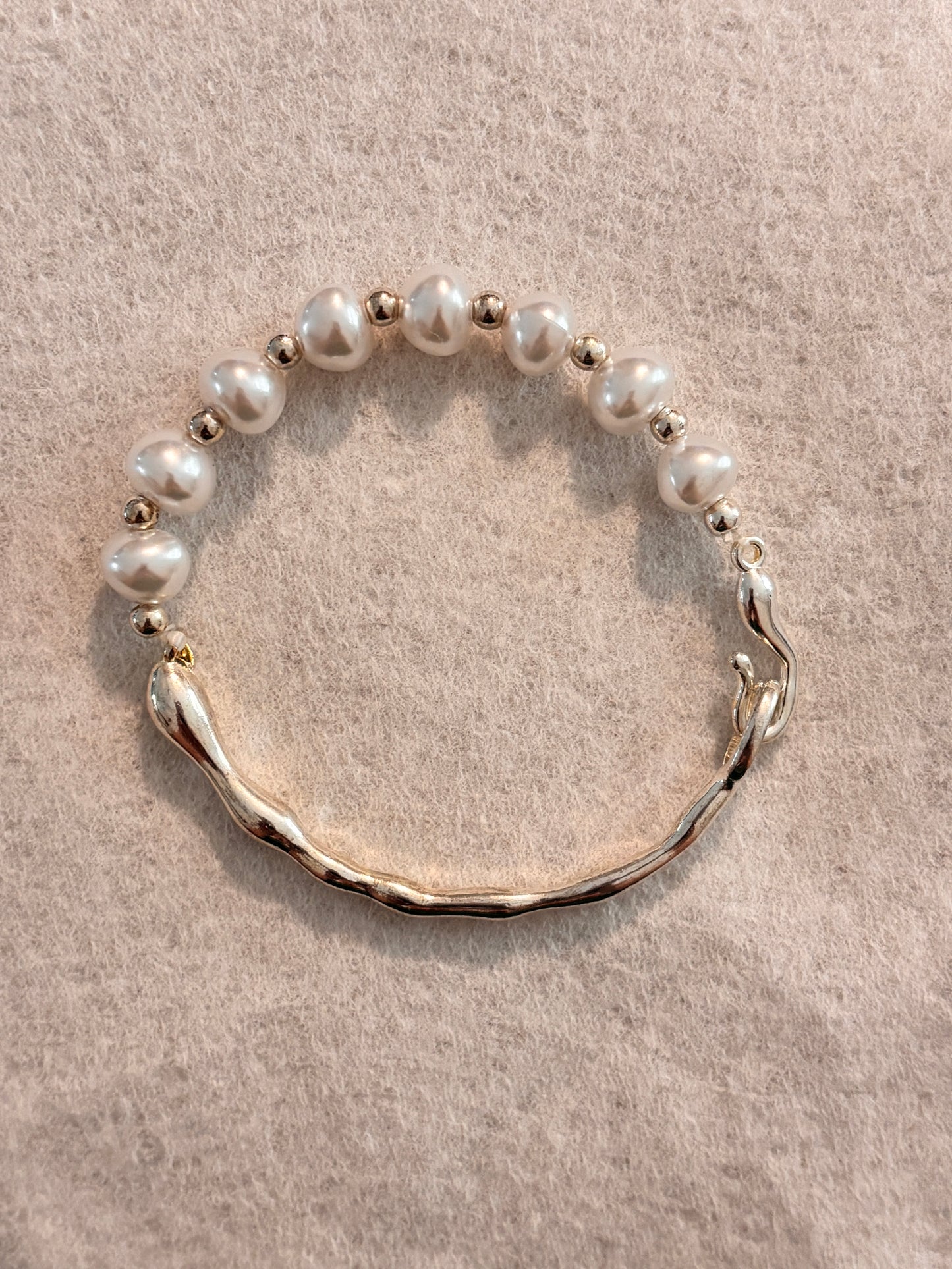 Vintage - Sterling Silver Freshwater Pearl Station Bracelet