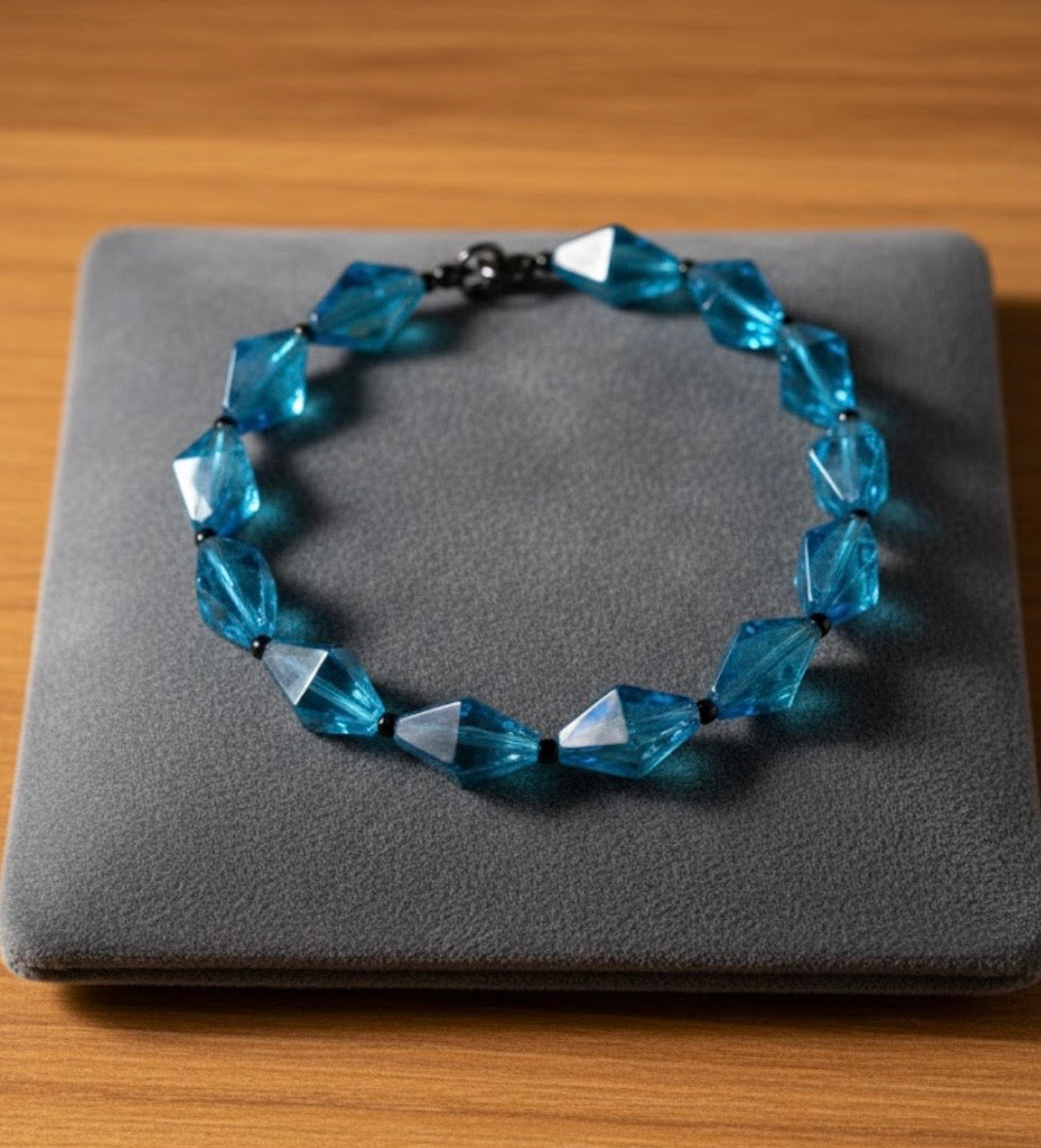 Handmade - Aqua Blue Faceted Crystals Bracelet - 8"