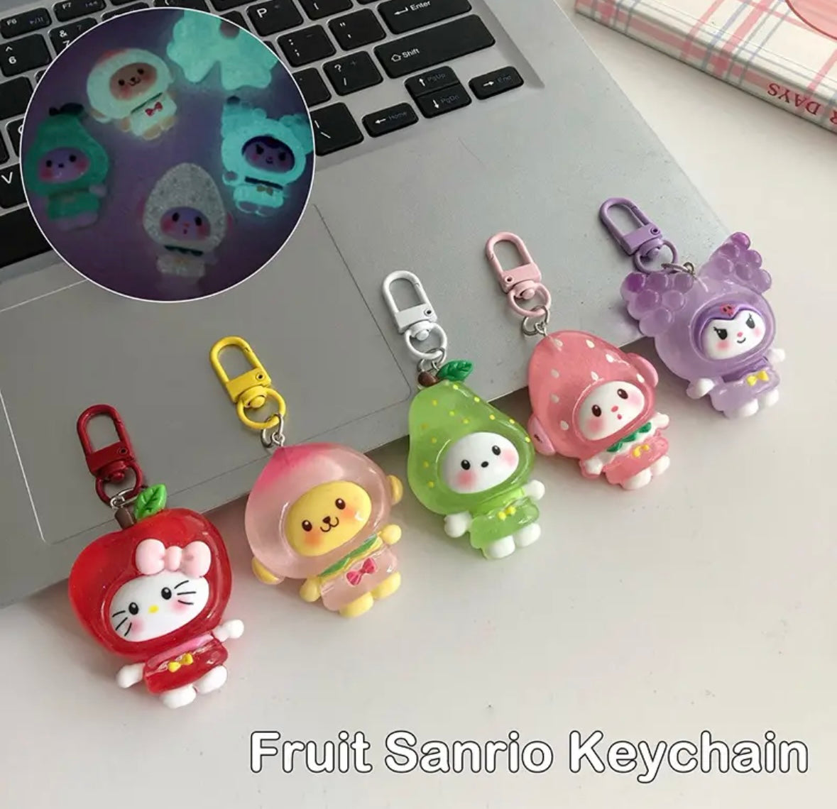 Keychain - Sanrio - Hello Kitty and her Fruity Friends