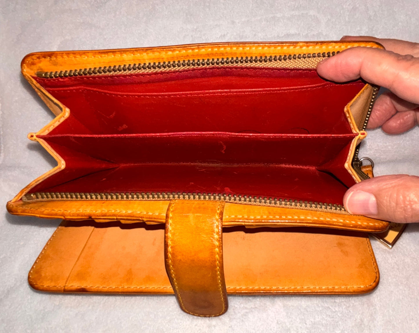 Wallet - Pre-owned - Dooney & Bourke - Bi-fold - Monogram Print