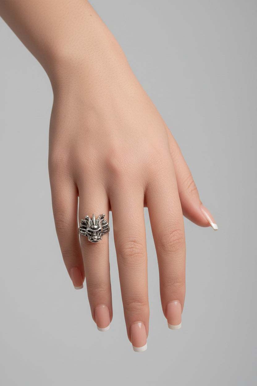 Ring - Silver Tone - Vintage Inspired - Linsion Dragon Head - Size 6