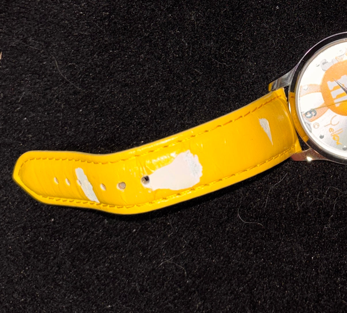 Watch - Collector's Piece - 2008 - M&M Fun Watch - Analog - Yellow