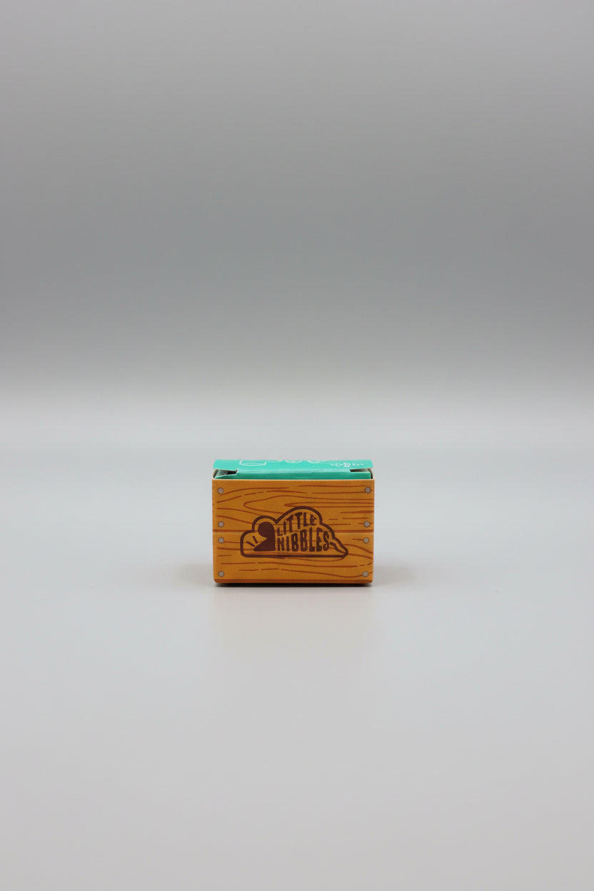Mini Brands - ZURU - Miniature - Little Nibbles  "Tube Tunnel" Accessory Set