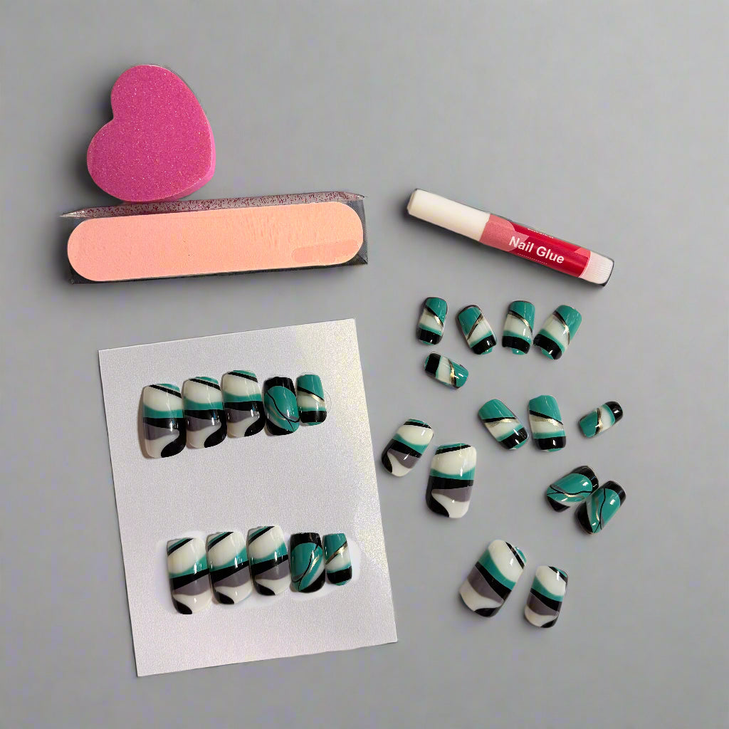 Press on Nails - Tease Me Teal