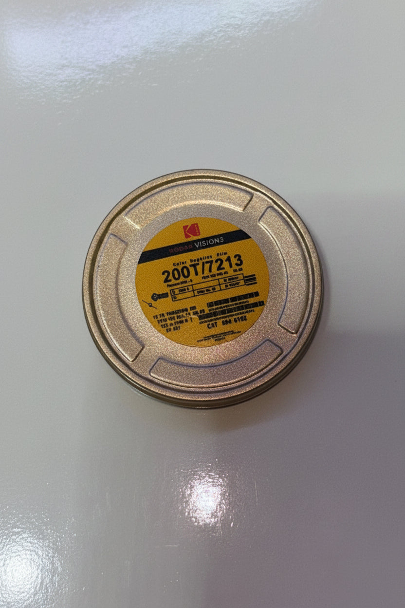 Mini Brands - ZURU - Retro Series - Kodak Vision3 200T/7213 16mm Film Canister