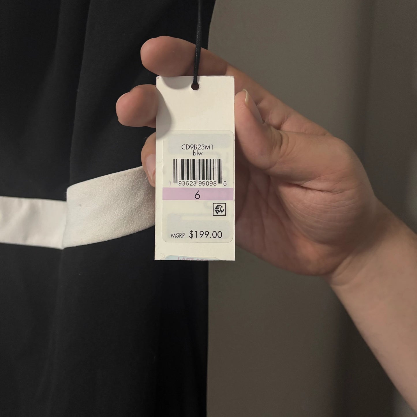 Gown - Size 6 - Calvin Klein Women's One Shoulder Gown