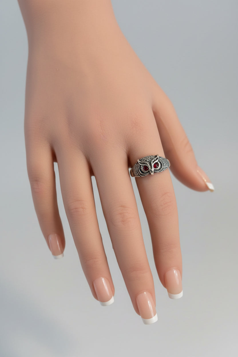 Ring - Silver Tone - Open Ended - Owl with red Gem Eyes - Size 7
