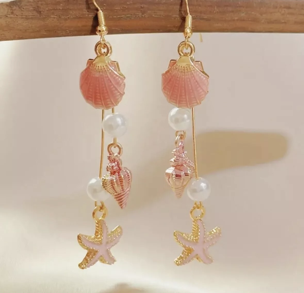 Earrings - Beachy Seashells