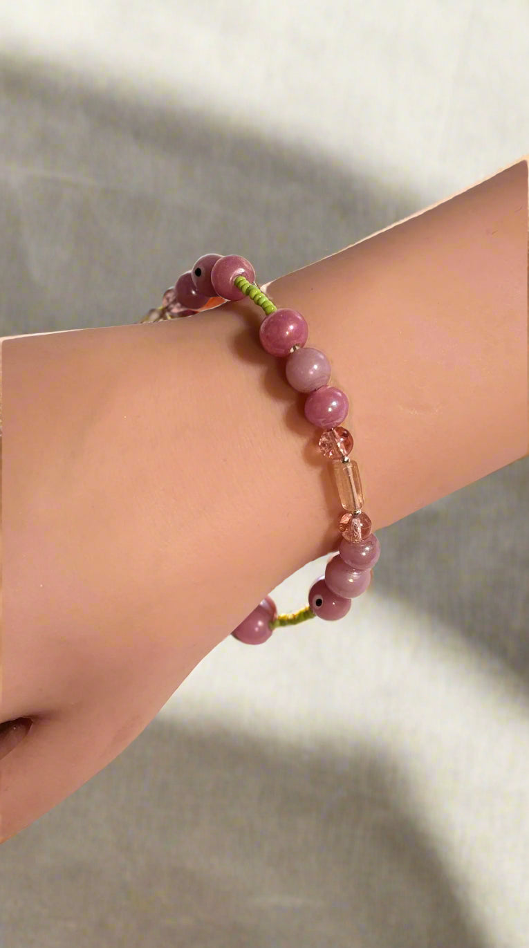 Handmade Glass Beaded Bracelet with Lobster Clasp