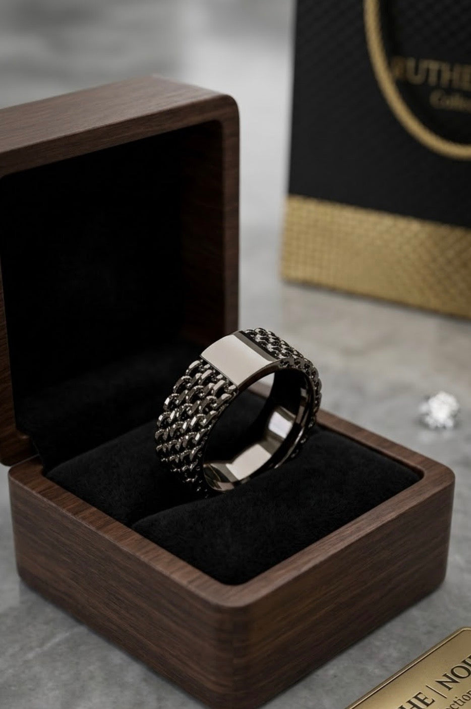 Ring - Ratan Chain Band - Size 6.5