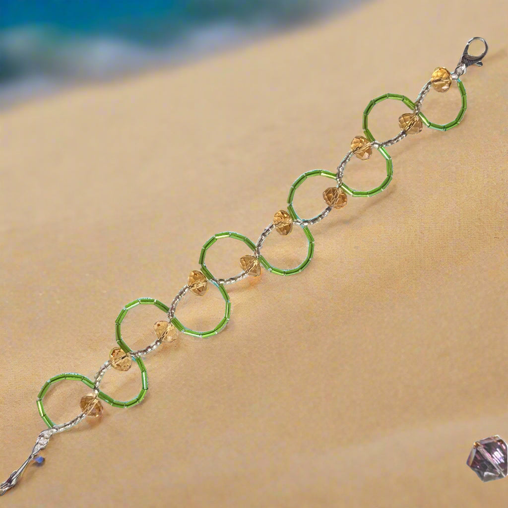 Handmade - 7" Emerald Vine Handmade Bracelet