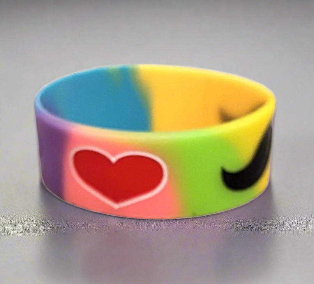 Silicone Pride Heart Wristband - Bracelet