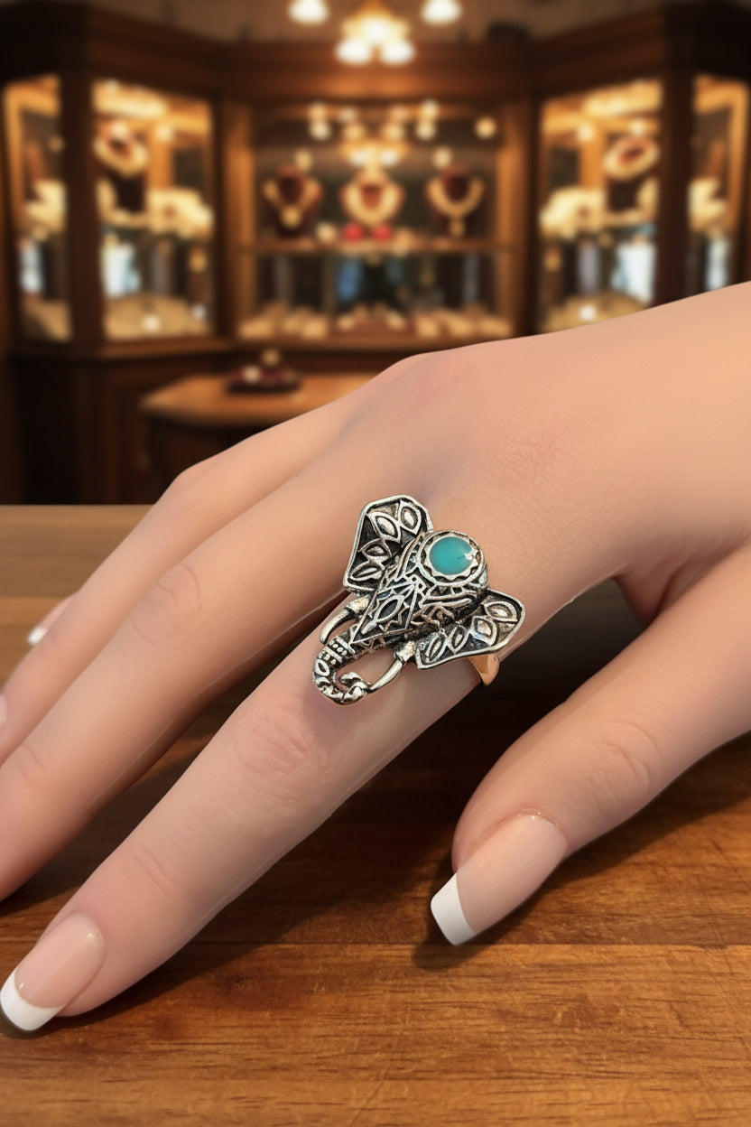 Ring - Vintage Style Bohemian Style Elephant Head - Size 10