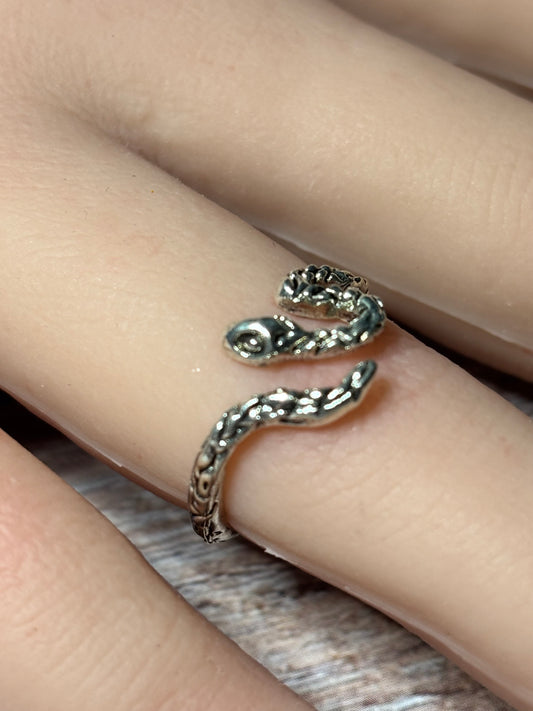 Ring Size 6 - Gothic Serpent Snake