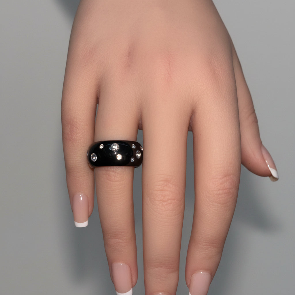 Ring - Chunky dome-style - Lucite - Size 7