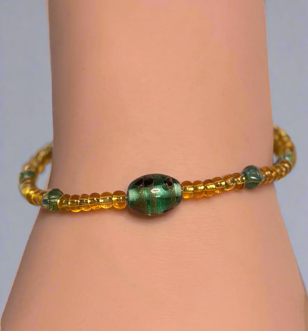 Handmade - 7" Glass Beaded Bracelet