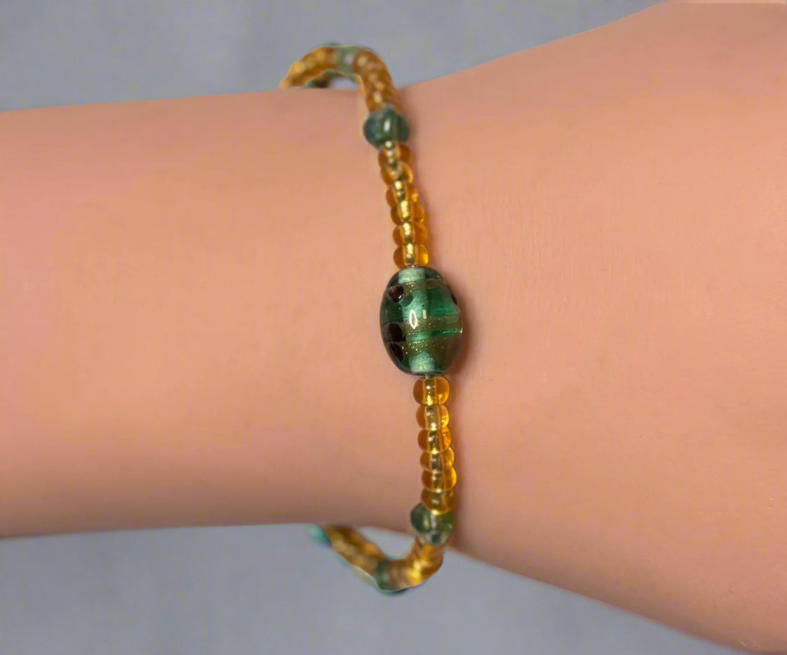 Handmade - 7" Glass Beaded Bracelet