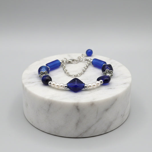 Bracelet - Handmade - a Mix of Blue Glass Beads - 6" - (1286)