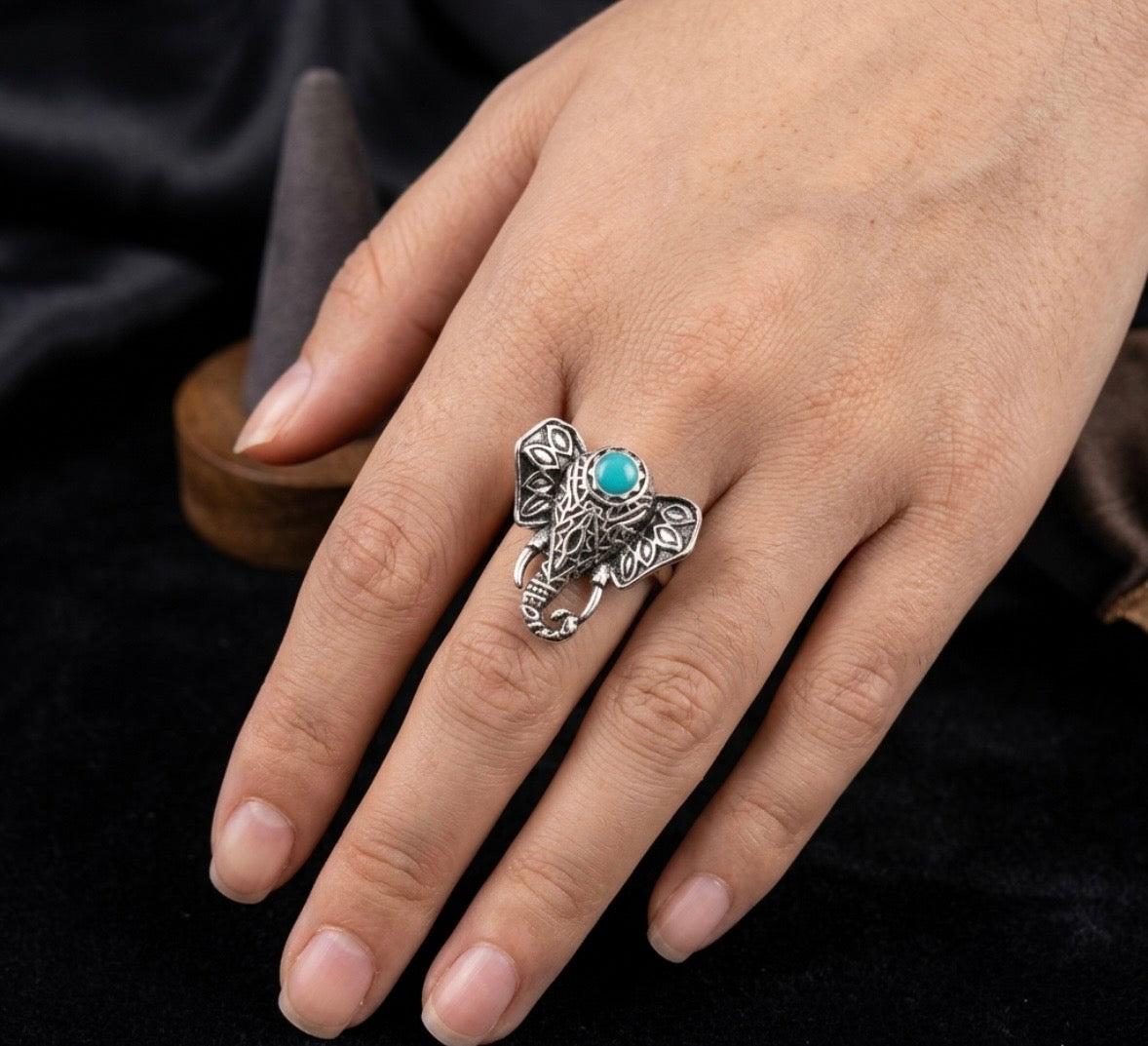 Ring - Vintage Style Bohemian Style Elephant Head - Size 10