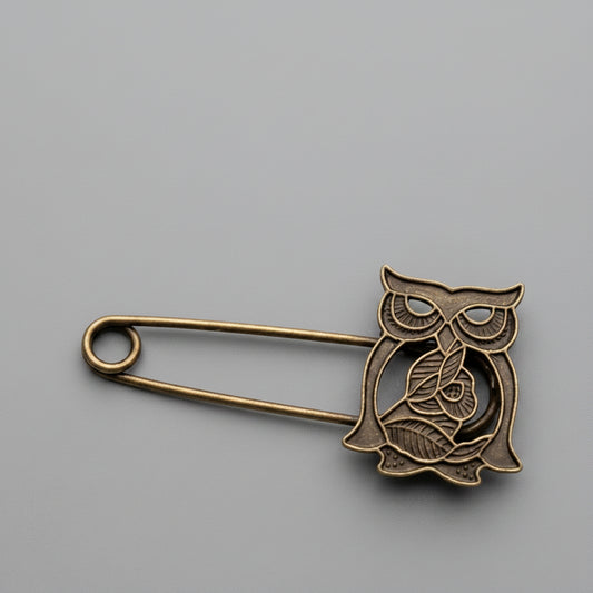Brooch - Antique Bronze - Owl with Floral Cut Out Design - Safety Pin