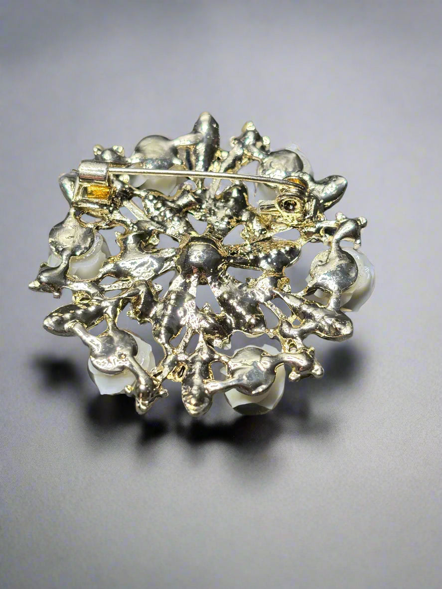 Brooch - Floral Roses Design