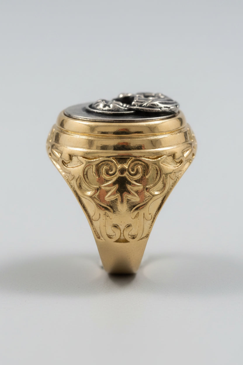 Ring - Gold Tone - Virgin Mary and Child - Signet