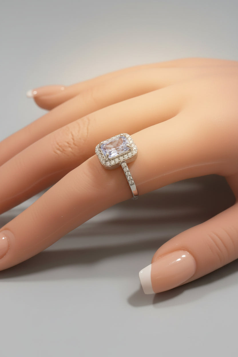 Ring - Lavender Gemstone with Surrounding Rhinestones - Size 8