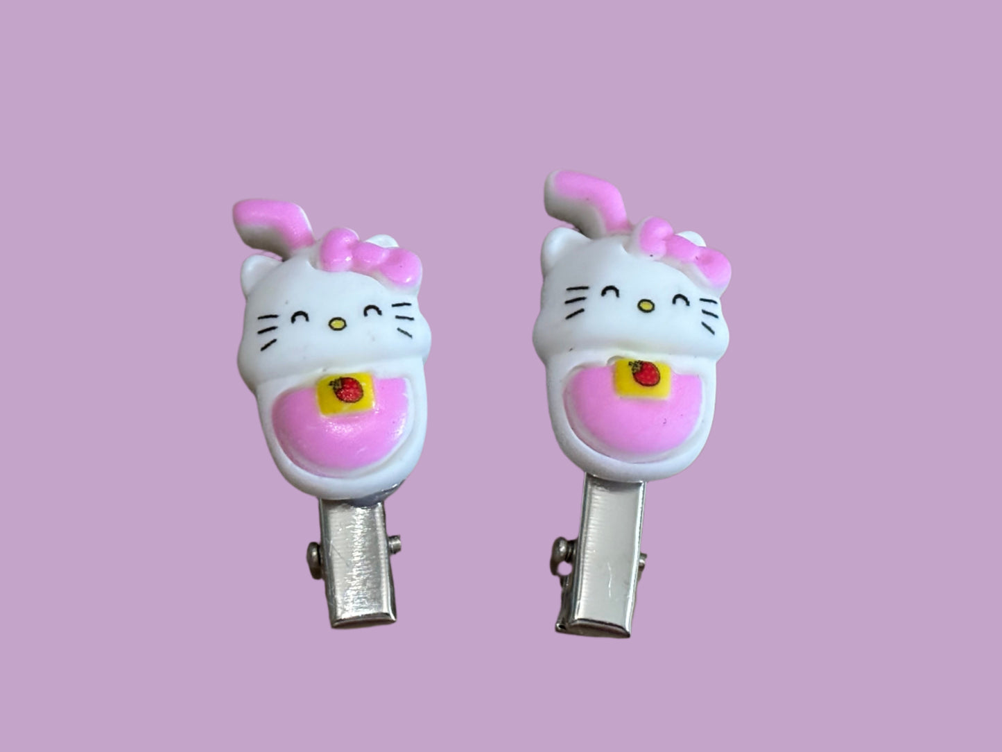 Hair Clips - Set of 2 Kittens holding Various Items
