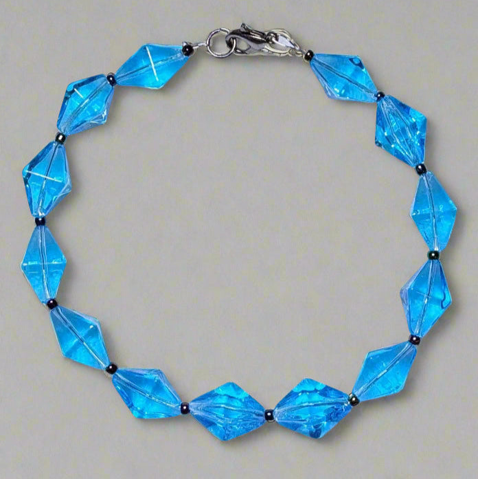 Handmade - Dive into Dazzle - Blue Bracelet
