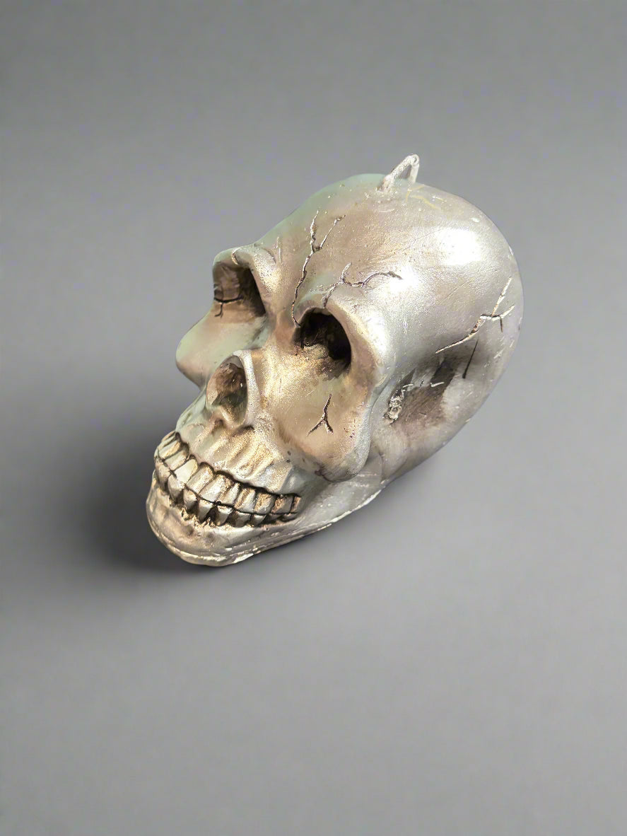 Halloween - Silver Skull Candle that Bleeds