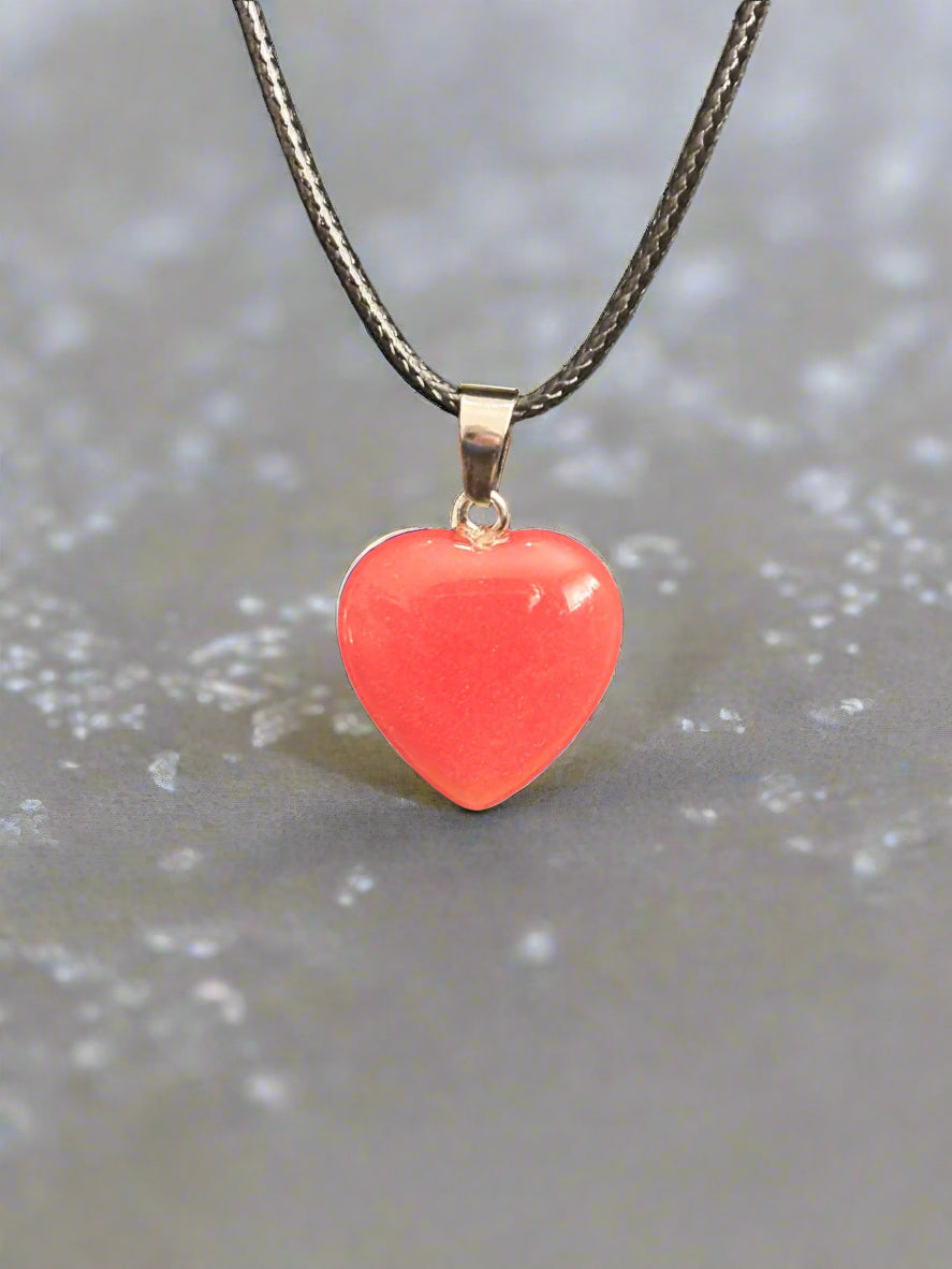 Necklace - Luminous Heart Shaped Crystal