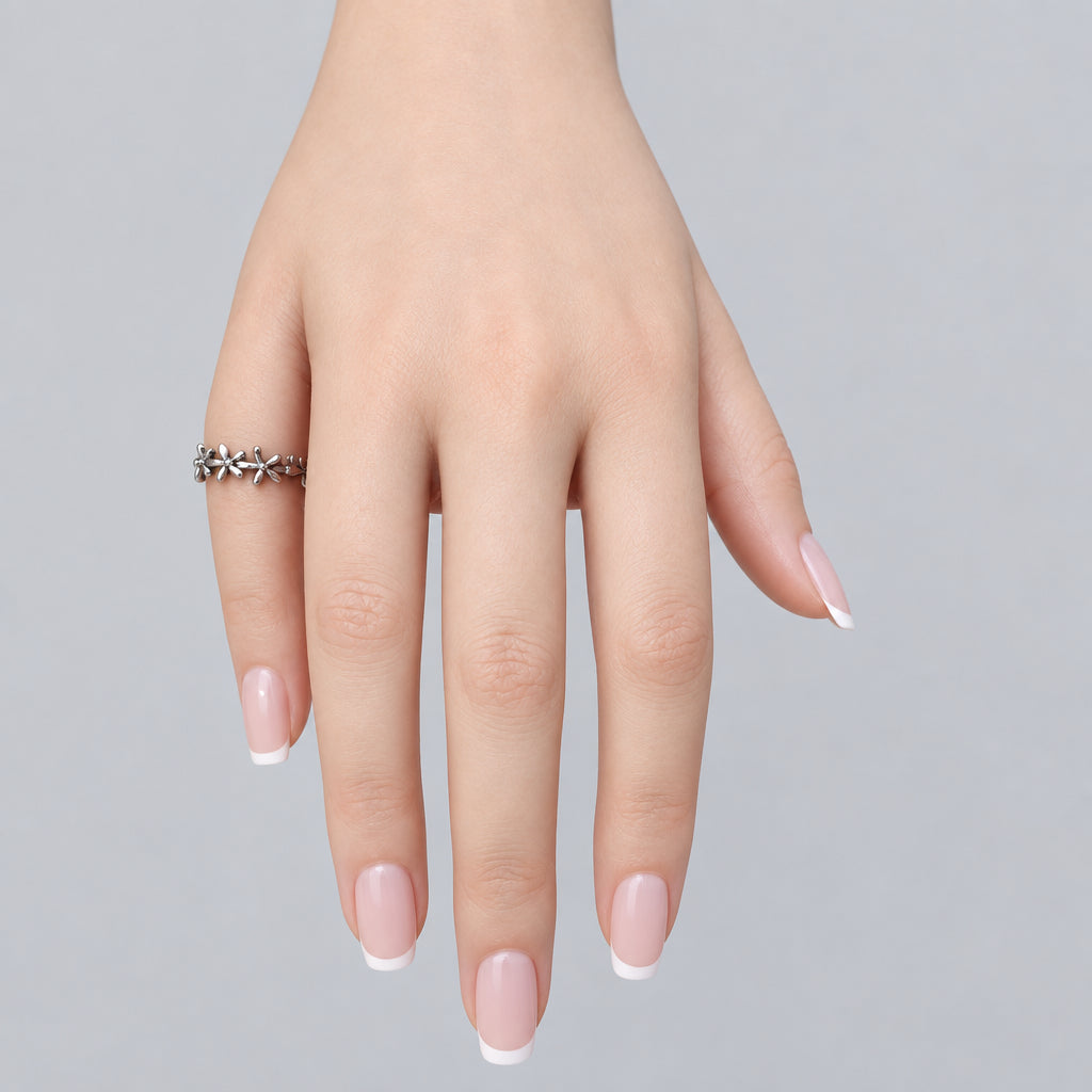 Rings - Sterling Silver - Three Dainty Flowers - Size 4